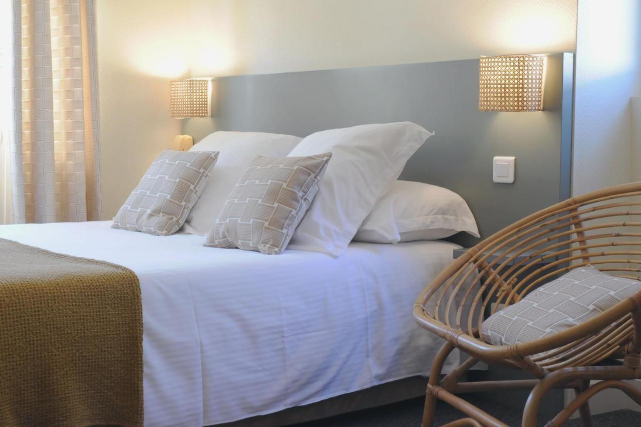 Logis Hotel Du Chene Итчасу Екстериор снимка