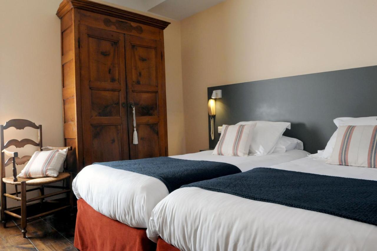 Logis Hotel Du Chene Итчасу Екстериор снимка