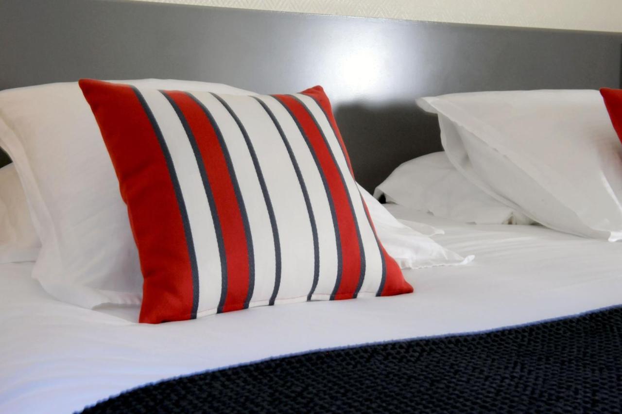 Logis Hotel Du Chene Итчасу Екстериор снимка
