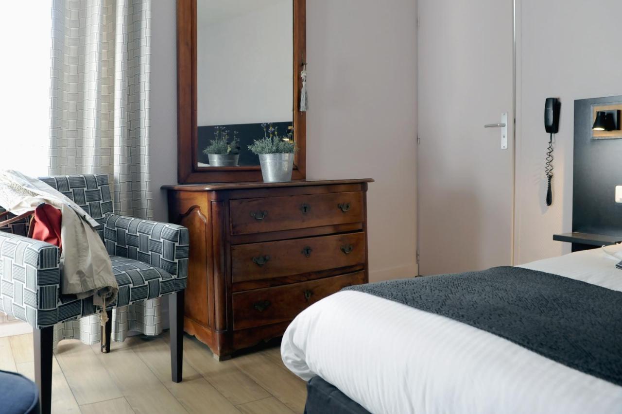 Logis Hotel Du Chene Итчасу Екстериор снимка