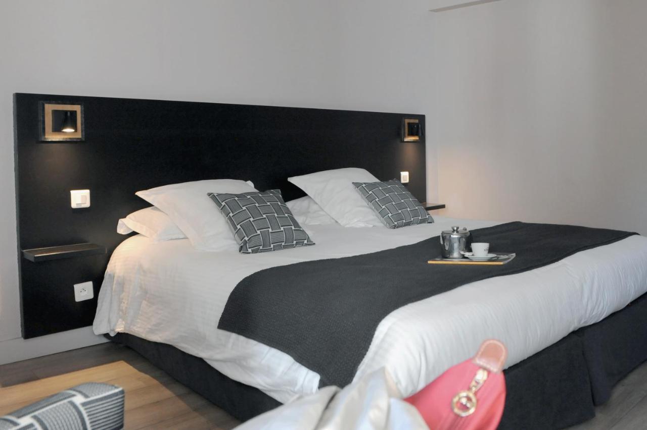 Logis Hotel Du Chene Итчасу Екстериор снимка