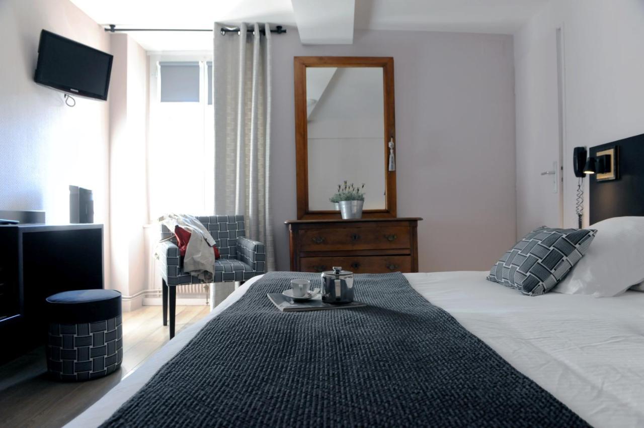 Logis Hotel Du Chene Итчасу Екстериор снимка