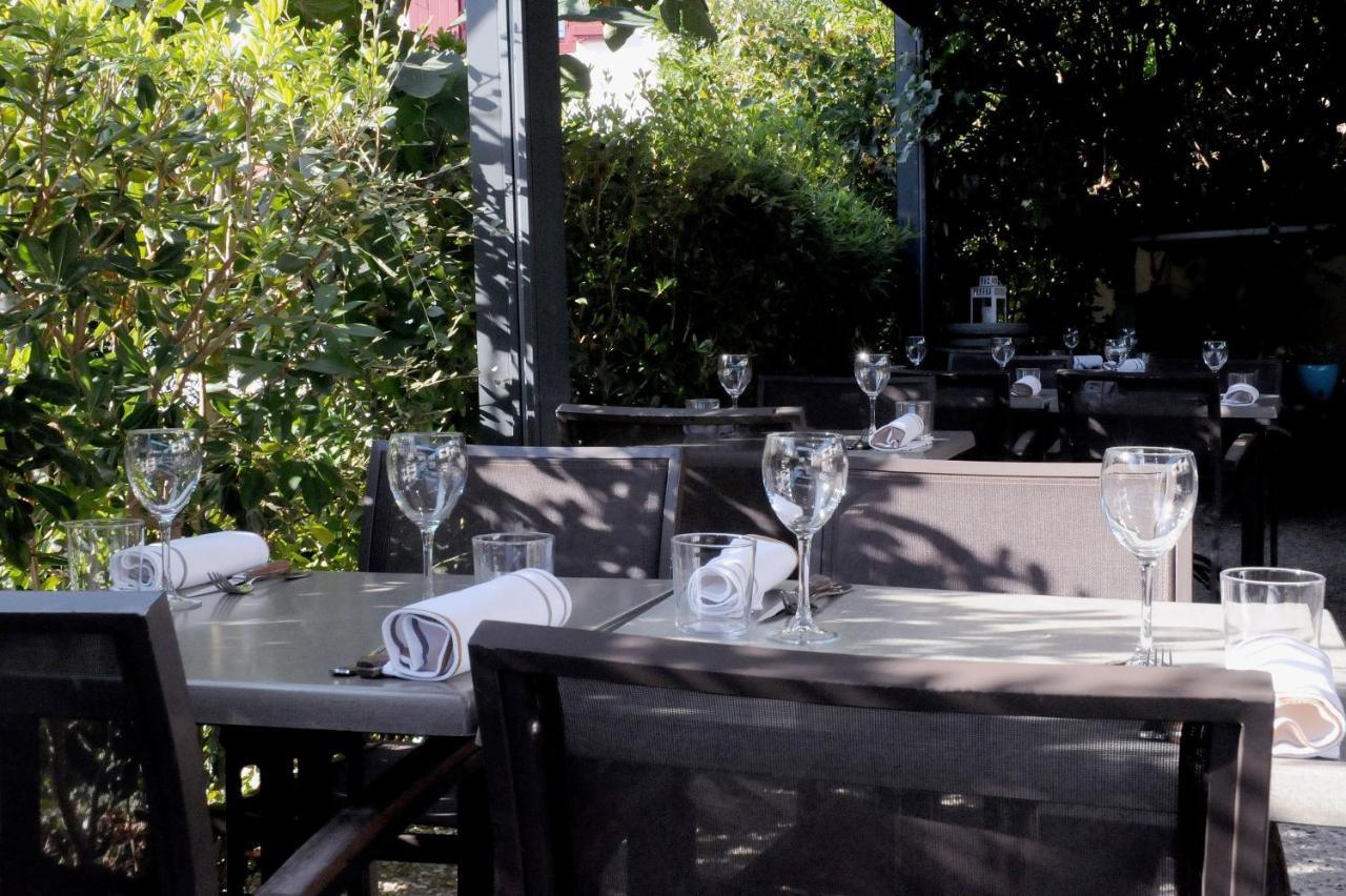 Logis Hotel Du Chene Итчасу Екстериор снимка